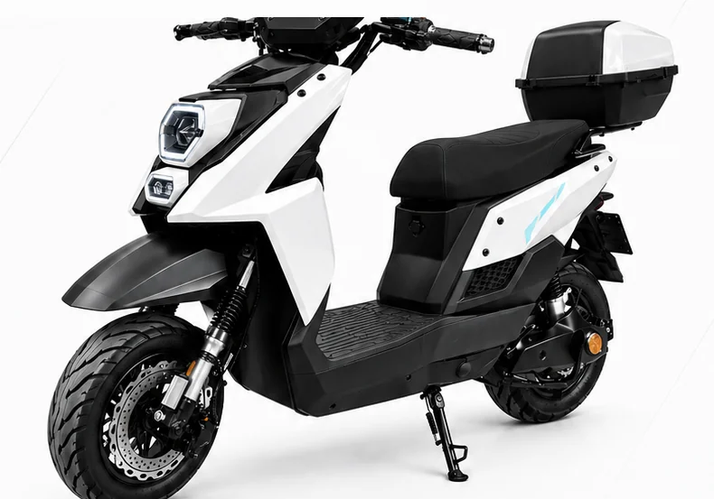 Scooter TTX 1000W branca com baú traseiro